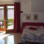 לינה וארוחת בוקר A Casa Di Marta 4*