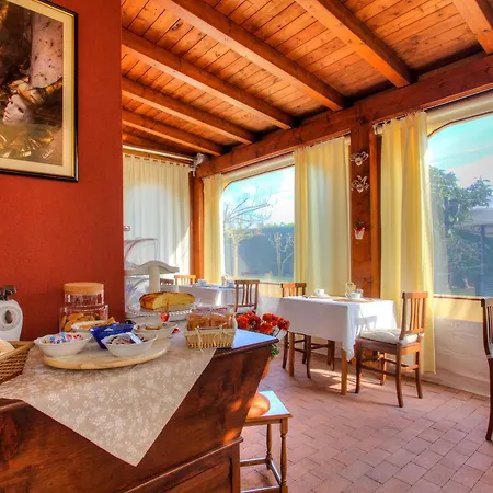 A Casa Di Marta Nocleg ze śniadaniem 3*